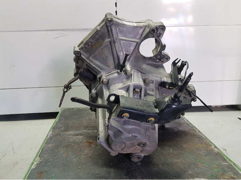 Recambio de caja cambios para mg serie 600 (rh) 620 sdi referencia OEM IAM S4DTU  5VELOCIDADES