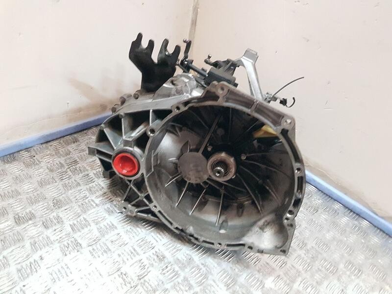 Recambio de caja cambios para ford focus lim. (cb4) trend referencia OEM IAM 6M5R7002ZB 260508 5VELOCIDADES