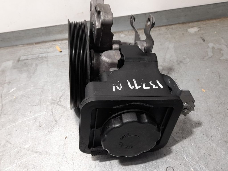 Recambio de bomba direccion para bmw serie 3 touring (e46) 320d referencia OEM IAM 32416756575  