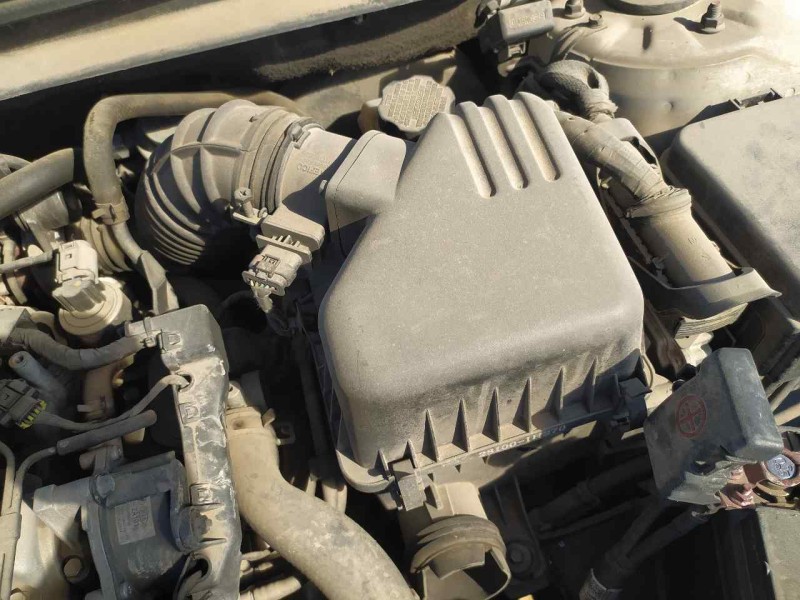 Recambio de carcasa filtro aire para kia cee´d drive referencia OEM IAM 281122H200  