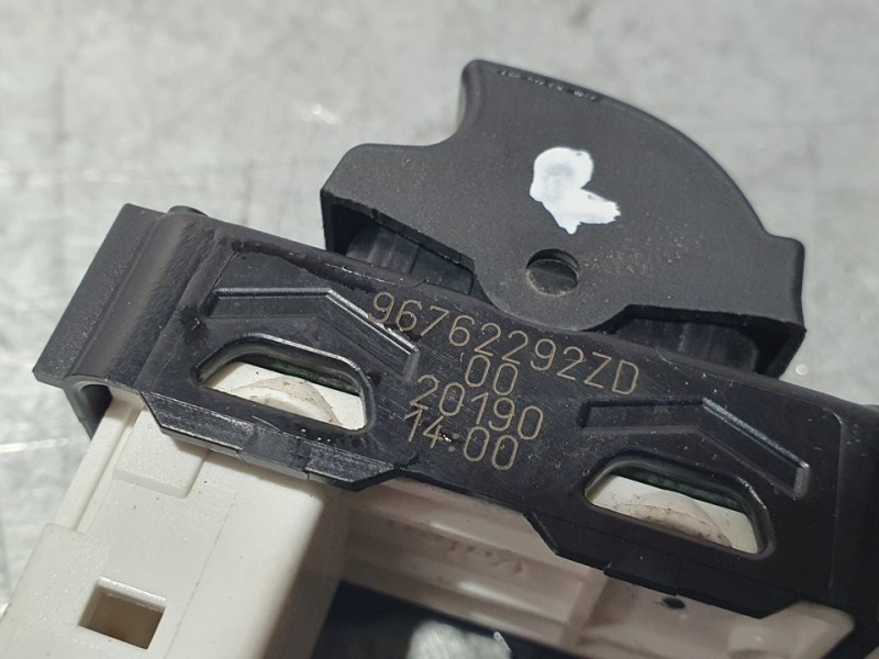 Recambio de mando elevalunas delantero derecho para citroën jumpy furgon control m referencia OEM IAM 96762292ZD  