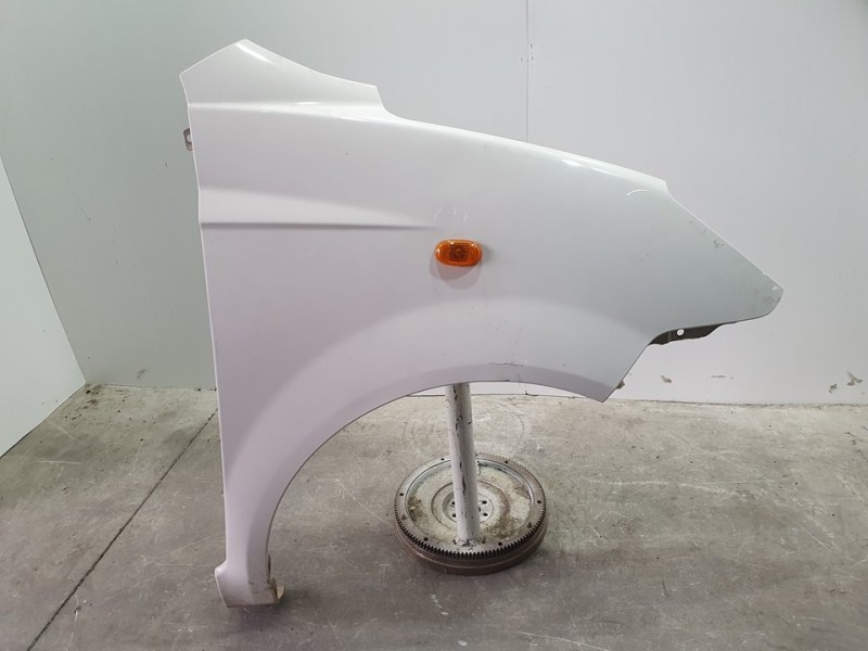 Recambio de aleta delantera derecha para chevrolet matiz s referencia OEM IAM 96599355  