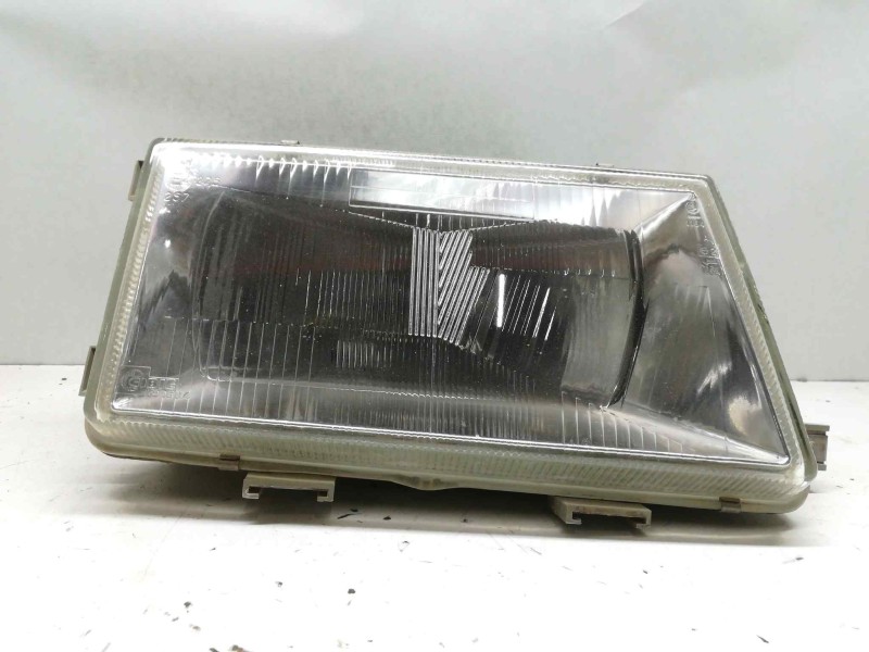 Recambio de faro derecho para renault 9 referencia OEM IAM  1000000787610 