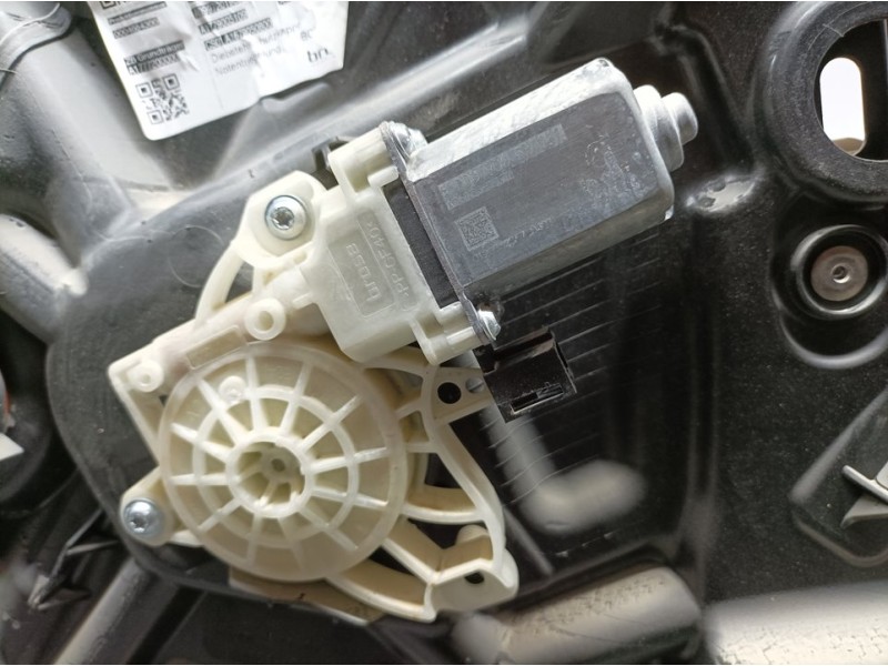 Recambio de elevalunas delantero izquierdo para mercedes-benz clase a (bm 177) a 180 (177.084) referencia OEM IAM A0997601902  E