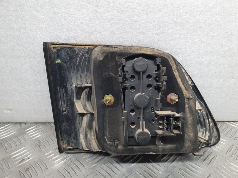 Recambio de piloto trasero derecho para fiat stilo multi wagon (192) 1.9 jtd 115 referencia OEM IAM 51717942  INTERIOR-TOCADO