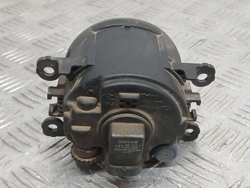 Recambio de faro antiniebla derecho para renault megane ii familiar dynamique confort referencia OEM IAM 8200074008  