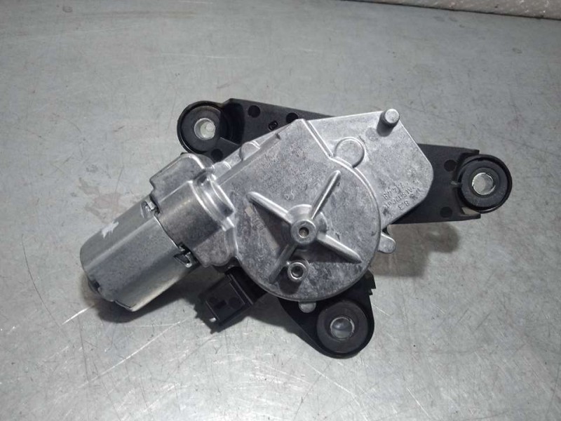 Recambio de motor limpia trasero para peugeot 2008 (p1) allure referencia OEM IAM 9819900080 0390205114 BOSCH