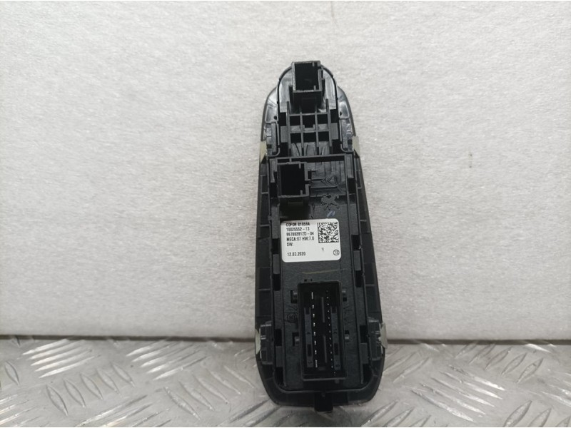 Recambio de mando elevalunas delantero izquierdo para peugeot 308 active bussines referencia OEM IAM 96788281ZD 10025552 LK