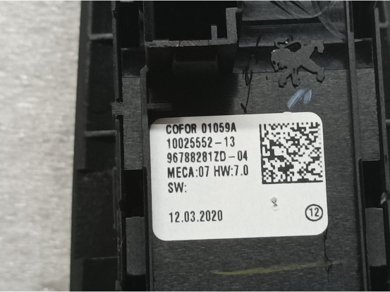 Recambio de mando elevalunas delantero izquierdo para peugeot 308 active bussines referencia OEM IAM 96788281ZD 10025552 LK