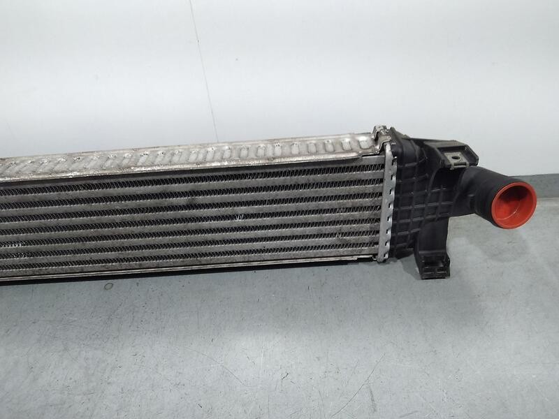 Recambio de intercooler para ford focus lim. (cb4) trend referencia OEM IAM 1673687  