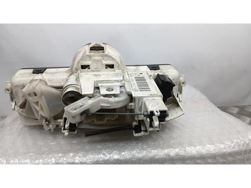 Recambio de mando calefaccion / aire acondicionado para renault megane ii familiar dynamique confort referencia OEM IAM 77010551