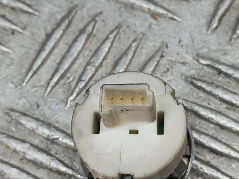 Recambio de boton start/stop para land rover freelander (lr2) td4 s referencia OEM IAM LR023490  