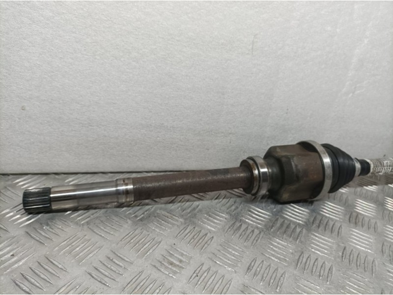 Recambio de transmision delantera derecha para peugeot 308 active bussines referencia OEM IAM 9810710780  