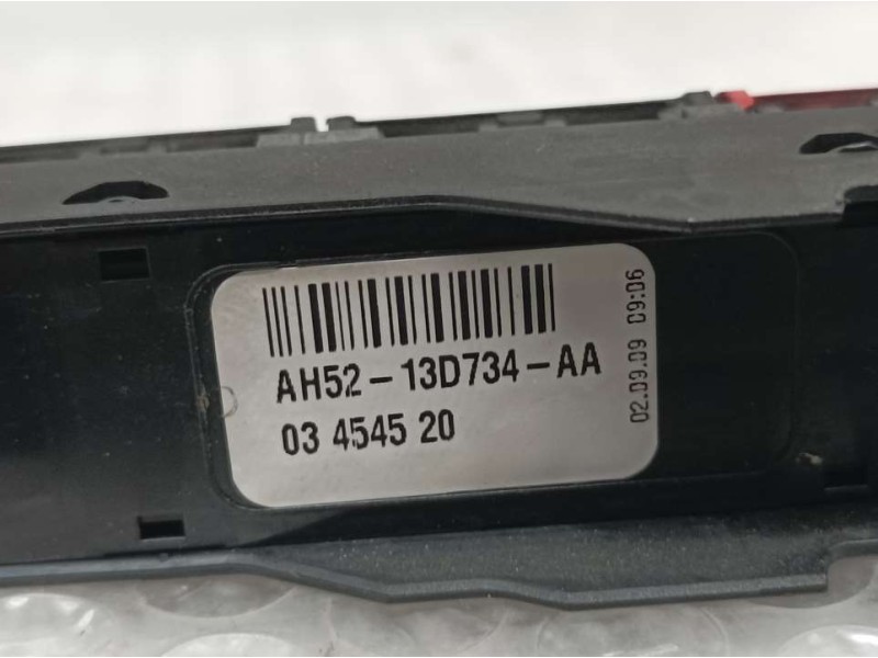 Recambio de warning para land rover freelander (lr2) td4 s referencia OEM IAM AH5213D734AA A3454520 