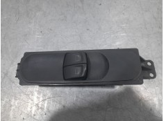 MANDO ELEVALUNAS DELANTERO IZQUIERDO A6395451513 