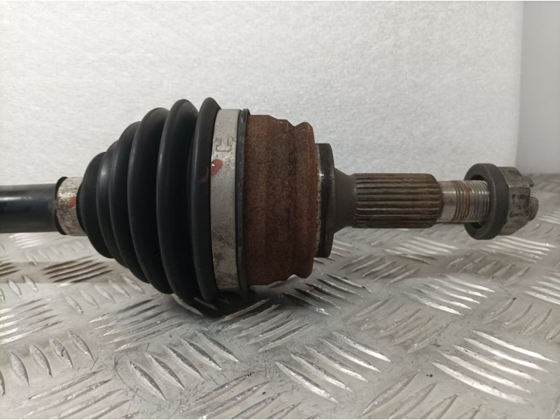 Recambio de transmision delantera izquierda para peugeot 308 active bussines referencia OEM IAM 9677561480  