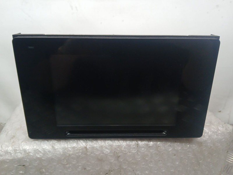 Recambio de sistema navegacion gps para toyota auris hybrid active referencia OEM IAM 8614002360  CVVS75F0AE