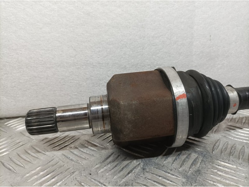 Recambio de transmision delantera izquierda para peugeot 308 active bussines referencia OEM IAM 9677561480  