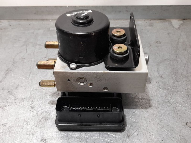 Recambio de abs para ssangyong actyon 200 xdi referencia OEM IAM 4894009300 06210207394 ATE