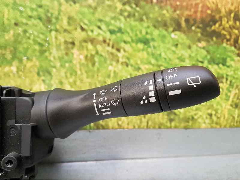 Recambio de mando luces y limpia para nissan pulsar (c13) tekna referencia OEM IAM 17Z10SN2  