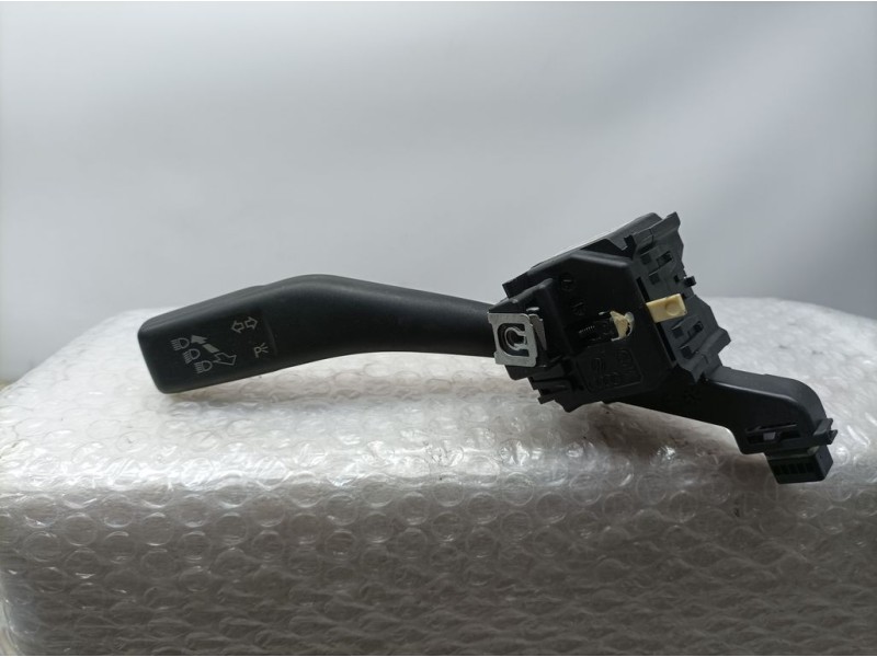 Recambio de mando intermitentes para volkswagen golf vi (5k1) rabbit bluemotion referencia OEM IAM 1K0953513E  