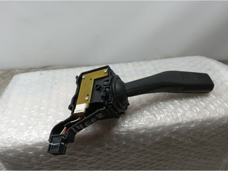 Recambio de mando intermitentes para volkswagen golf vi (5k1) rabbit bluemotion referencia OEM IAM 1K0953513E  