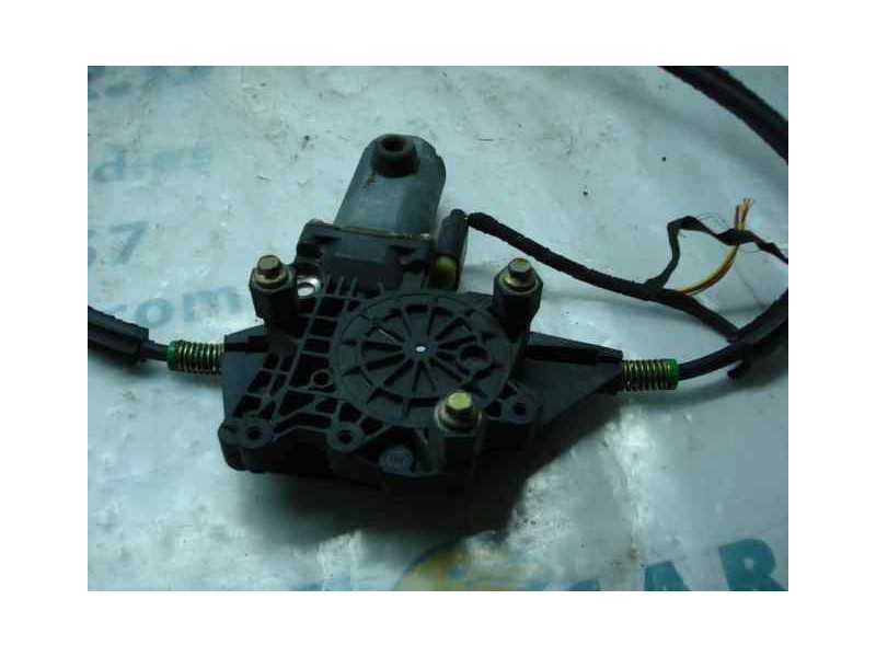 Recambio de elevalunas trasero izquierdo para ford mondeo berlina (gd) ghia referencia OEM IAM 1059785  ELECTRICO