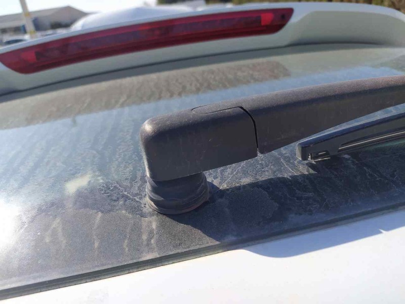 Recambio de motor limpia trasero para kia cee´d drive referencia OEM IAM 987001H300  