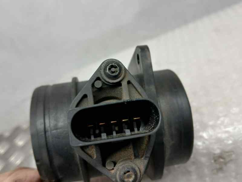 Recambio de caudalimetro para volkswagen golf v berlina (1k1) sportline referencia OEM IAM 038906461B 028100256 BOSCH