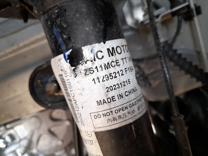 Recambio de amortiguador delantero izquierdo para mg zs suv (azs1) 1.0 t-gdi referencia OEM IAM 11295212  