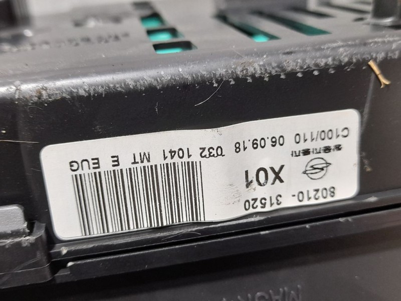 Recambio de cuadro instrumentos para ssangyong actyon 200 xdi referencia OEM IAM 8021031520  