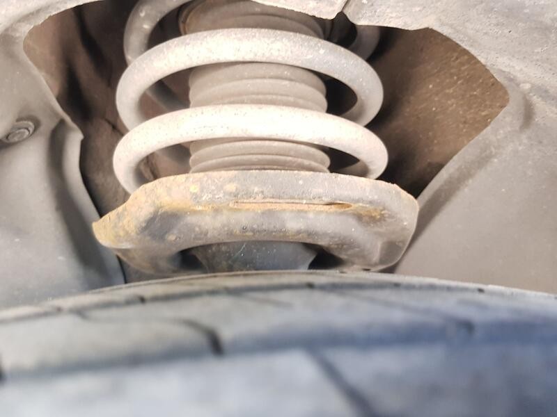 Recambio de amortiguador delantero derecho para mazda cx-30 (dm) skyactiv-x m hybrid referencia OEM IAM DFS434700  