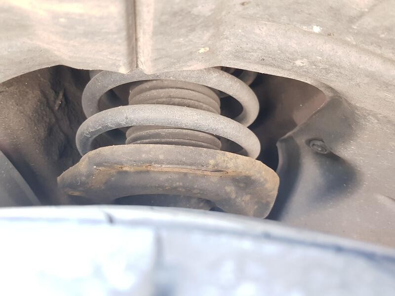 Recambio de amortiguador delantero izquierdo para mazda cx-30 (dm) skyactiv-x m hybrid referencia OEM IAM DFS434900  