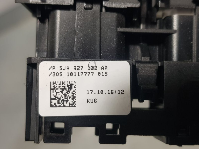 Recambio de mando multifuncion para skoda rapid ambition referencia OEM IAM 5JA927132AP  