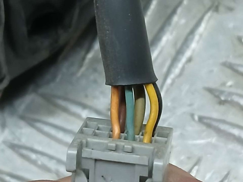 Recambio de retrovisor derecho para ford focus lim. (cb4) trend referencia OEM IAM 1728322  CARCASA TOCADA Y ELECTRICO