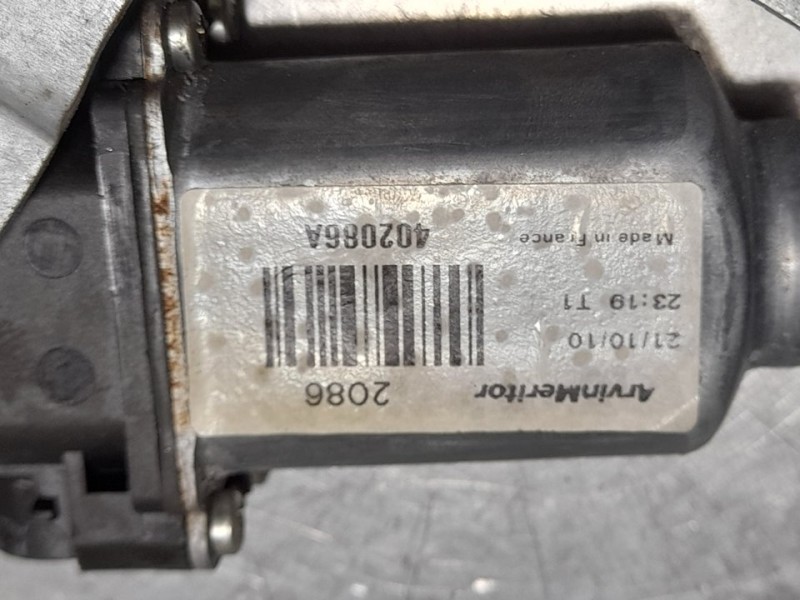 Recambio de elevalunas delantero derecho para renault kangoo furgón maxi 5p grand comfort referencia OEM IAM 09565R  ELECTRICO