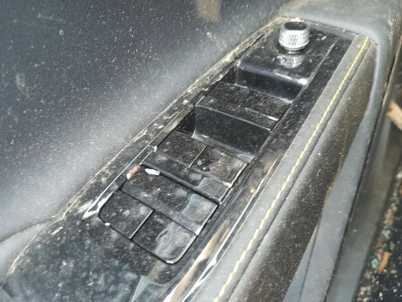 Recambio de mando elevalunas delantero izquierdo para maserati grecale modena mild hybrid q4 referencia OEM IAM  C/MANDO RETROVI