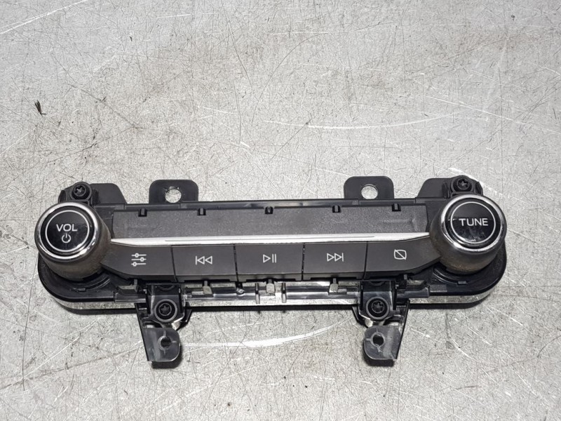 Recambio de mando radio para ford ka+ active referencia OEM IAM J7BT18K811HB 1017519003 