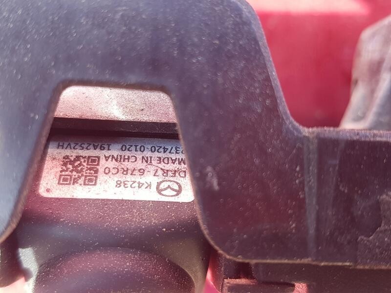 Recambio de camara vision trasera para mazda cx-30 (dm) skyactiv-x m hybrid referencia OEM IAM DFY567RC0A  