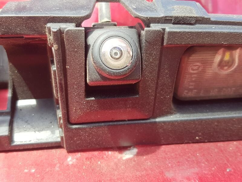 Recambio de camara vision trasera para mazda cx-30 (dm) skyactiv-x m hybrid referencia OEM IAM DFY567RC0A  