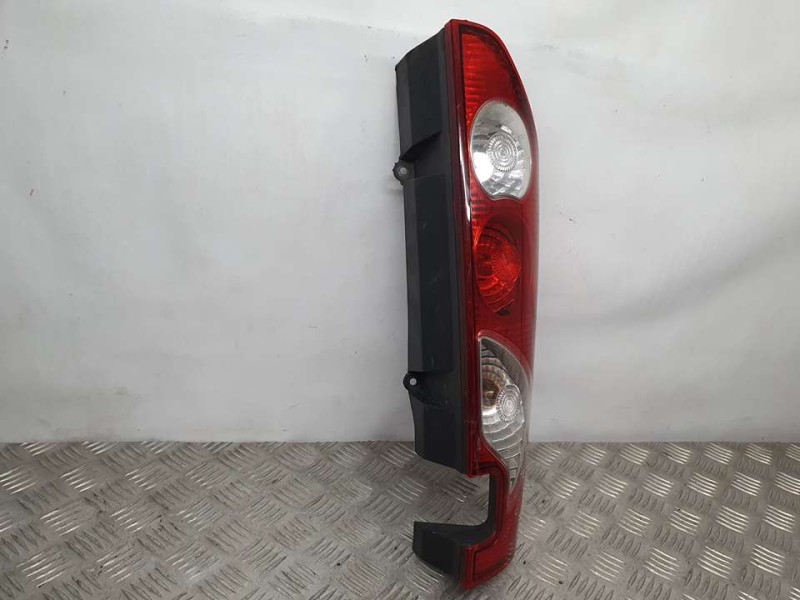 Recambio de piloto trasero izquierdo para renault kangoo furgón maxi 5p grand comfort referencia OEM IAM 8200419949  TOCADO