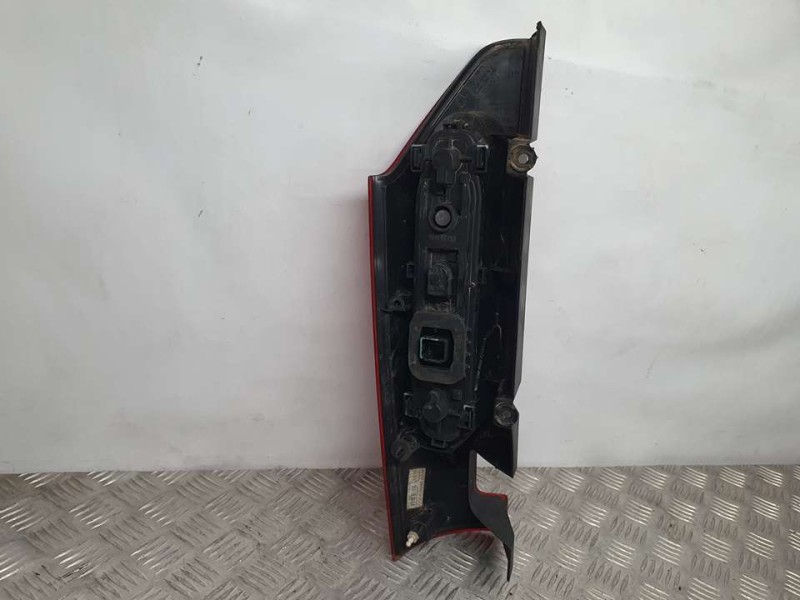 Recambio de piloto trasero izquierdo para renault kangoo furgón maxi 5p grand comfort referencia OEM IAM 8200419949  TOCADO