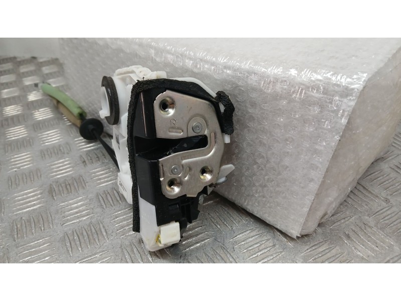 Recambio de cerradura puerta delantera derecha para mazda cx-30 (dm) skyactiv-x m hybrid referencia OEM IAM DFR758310  