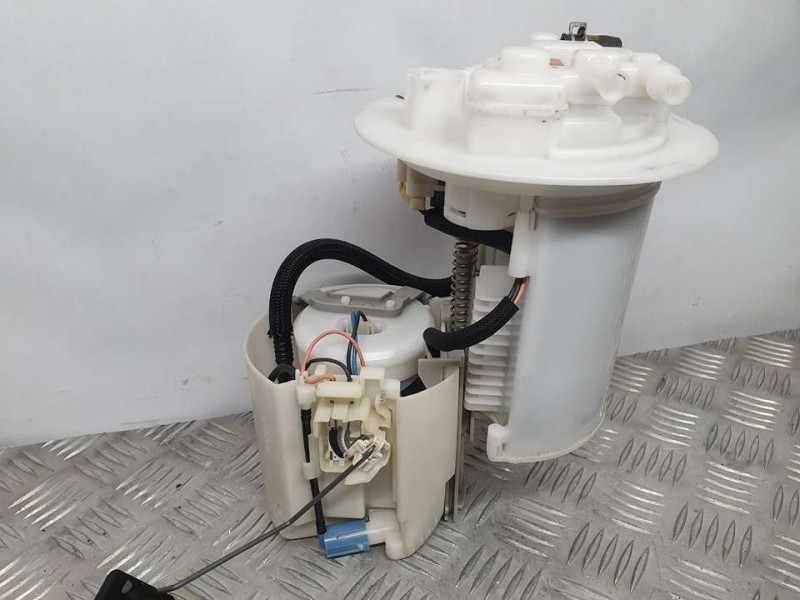 Recambio de aforador para lexus ct 200h referencia OEM IAM 7702047092  