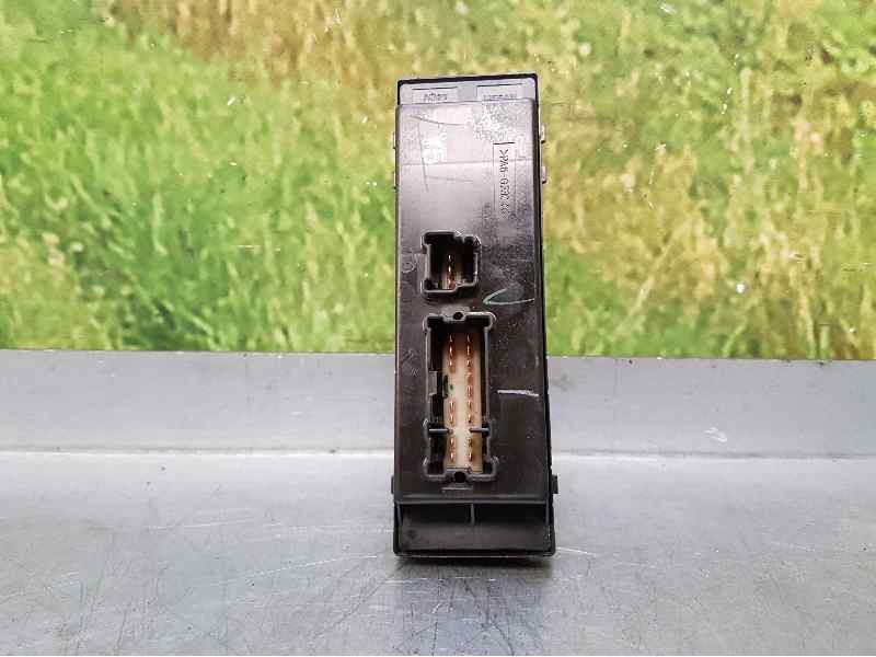 Recambio de mando elevalunas delantero izquierdo para nissan pulsar (c13) tekna referencia OEM IAM   