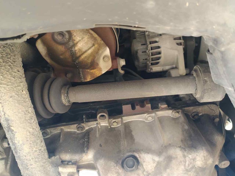 Recambio de transmision delantera derecha para kia cee´d drive referencia OEM IAM 495001H211  