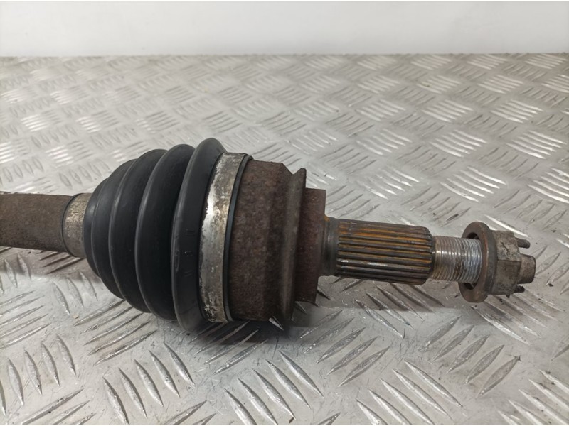 Recambio de transmision delantera derecha para renault kangoo furgón maxi 5p grand comfort referencia OEM IAM 8200687740  