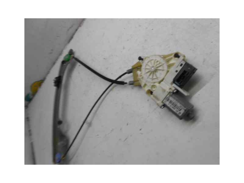 Recambio de elevalunas trasero derecho para renault laguna iii expression referencia OEM IAM 978409104  