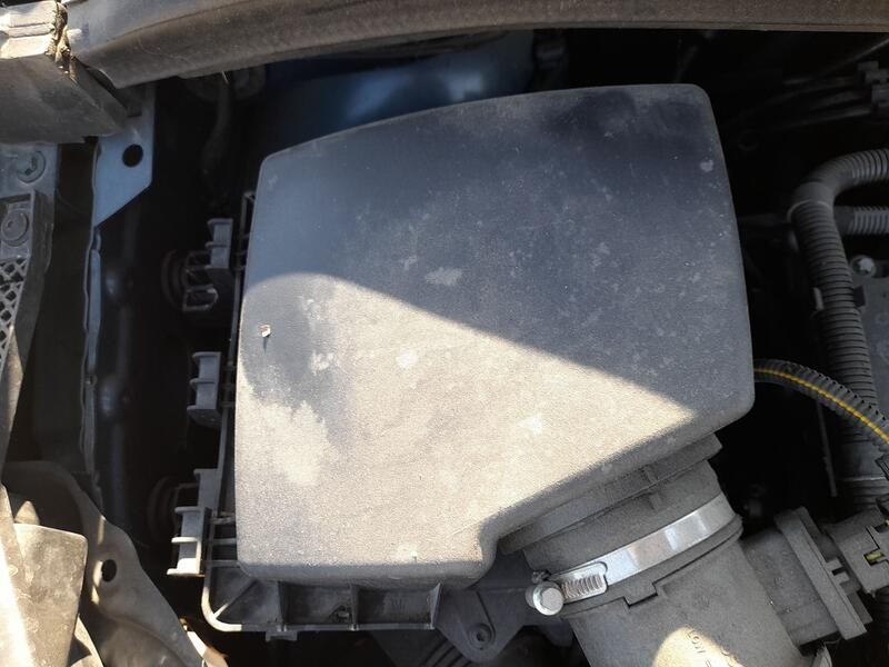 Recambio de carcasa filtro aire para opel meriva b monospace (s10) 1.4 (75) referencia OEM IAM 13340813  