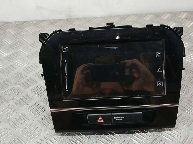 Recambio de sistema navegacion gps para suzuki vitara hybrid referencia OEM IAM 3992054P65 7505003400 BOSCH